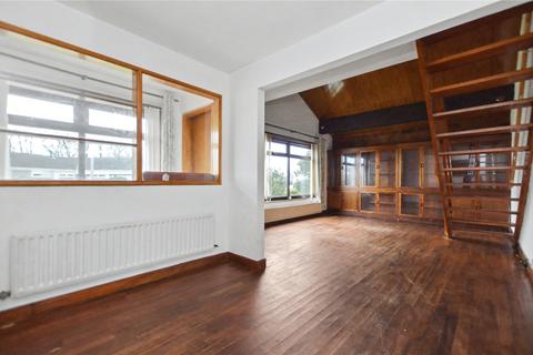 3 bedroom detached house for sale, Kings Chase, Rothwell, Leeds, West Yorkshire