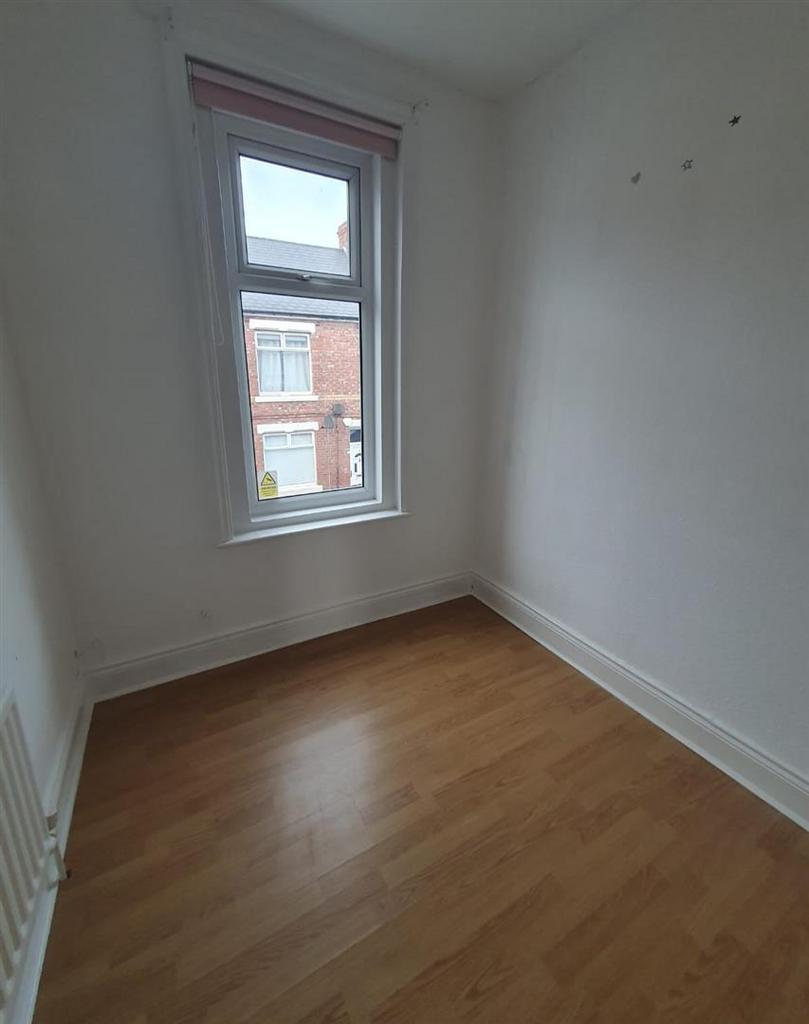 32 Charles Street 2nd bedroom .jpg