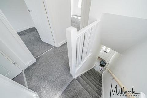 3 bedroom semi-detached house to rent, Flapper Fold Lane, Atherton, M46