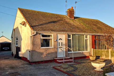 2 bedroom semi-detached bungalow for sale, Lon Y Cyll, Pensarn, Conwy, LL22 7RW