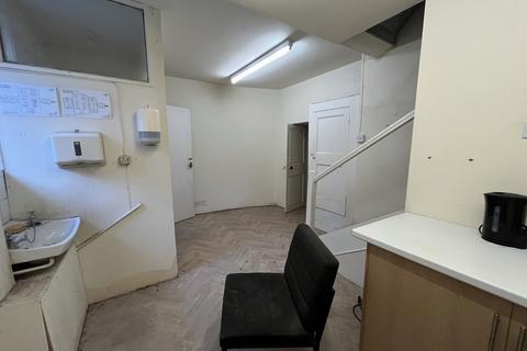 House for sale, High Street, Knaresborough, North Yorkshire, HG5