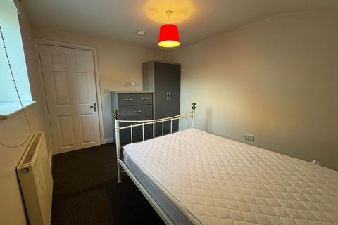 1 bedroom end of terrace house to rent, Beatrice Street, Swindon, SN2 1BJ
