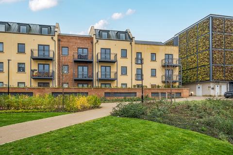 2 bedroom flat to rent, Nightingale Walk, Hampshire GU9