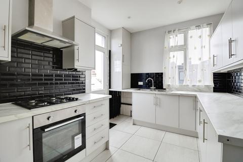 undefined, Leigh Road, Leigh-on-sea, SS9