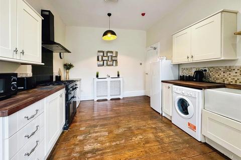 1 bedroom in a house share to rent, Westoe Road, South Shields