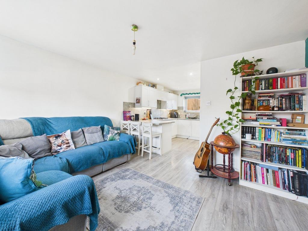 Lounge/Kitchen