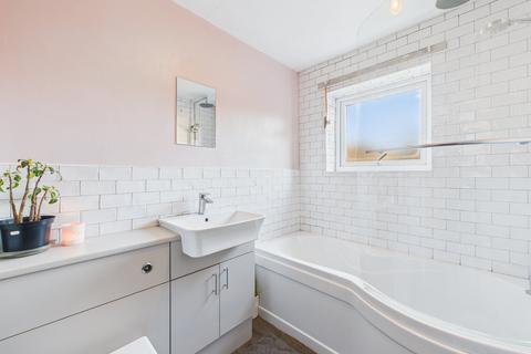2 bedroom flat for sale, Tynemouth Way, Newcastle Upon Tyne, NE6