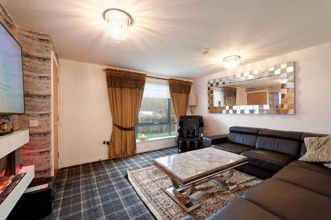 undefined, 68 Kilmuir Crescent, Thornliebank, Glasgow, G46 8BY