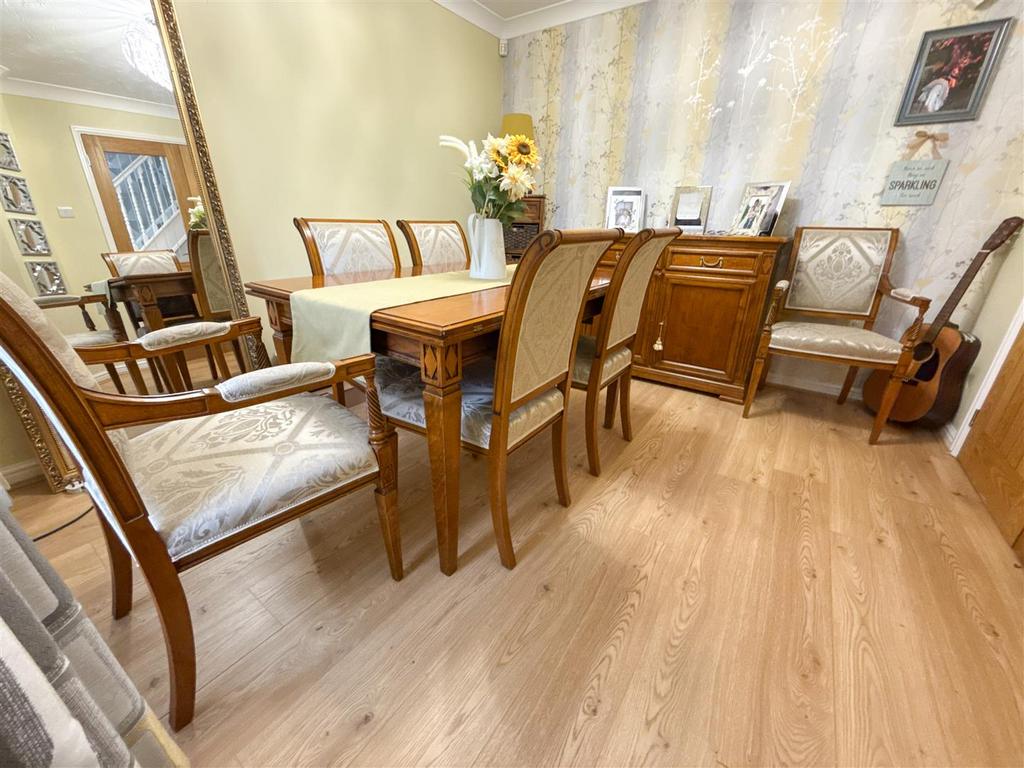 Formal dining room