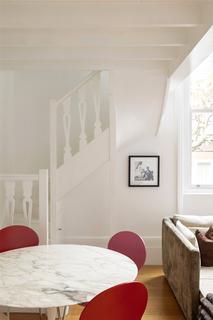 1 bedroom terraced house to rent, Fitzroy Road, London, NW1