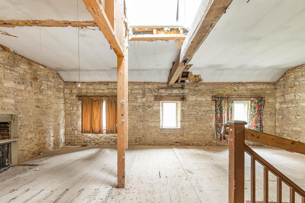 Master Bedroom 4.jpg