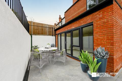 3 bedroom apartment for sale, Grand Parade, Leigh-on-Sea, SS9