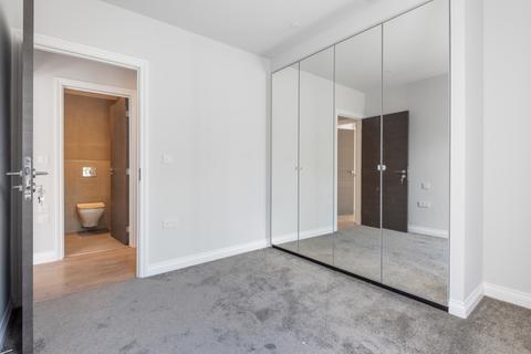 2 bedroom flat to rent, Hill Road, Sutton, SM1