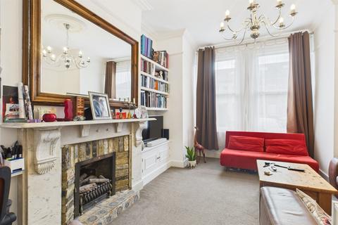 2 bedroom flat for sale, Tankerville Road, London, SW16