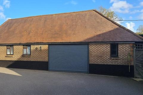 Office to rent, Greyfriars Ln Storrington RH20 4HE