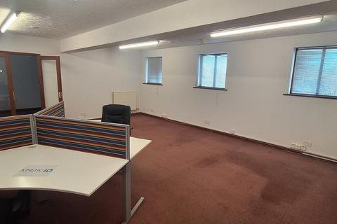 Office to rent, Greyfriars Ln Storrington RH20 4HE