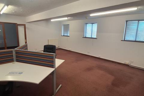Office to rent, Greyfriars Ln Storrington RH20 4HE