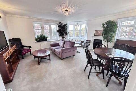 2 bedroom flat to rent, The Grand, The Leas, Folkestone