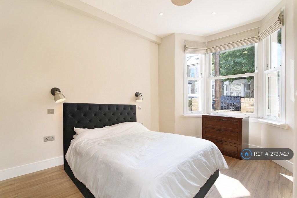 Main Bedroom (With Bed Imposed)