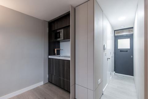 1 bedroom flat to rent, Flat 11 Riverside Apartment
