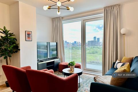 2 bedroom flat to rent, Pomona Strand, Manchester, M16