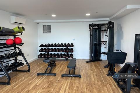 2 bedroom flat to rent, Pomona Strand, Manchester, M16