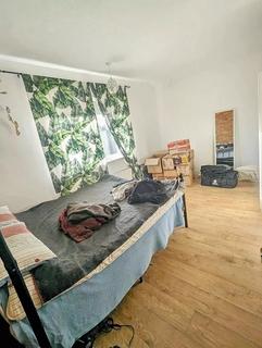 2 bedroom semi-detached house to rent, Swannington Road, Leicester LE3