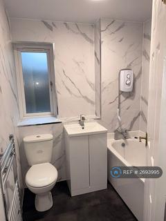 2 bedroom flat to rent, Riach Gardens, Motherwell, ML1