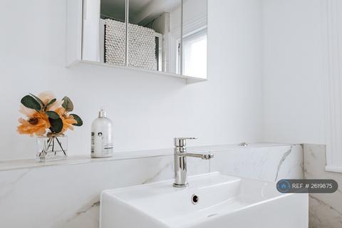 undefined, Warwick Way, London, SW1V