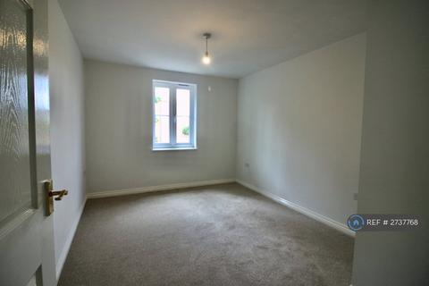 2 bedroom flat to rent, Bradford Drive, Colchester, CO4