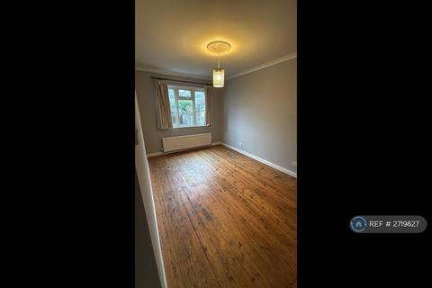 undefined, Sanderstead Road, South Croydon, CR2