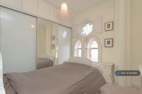 1 bedroom flat to rent, New Church Court, London, SE19