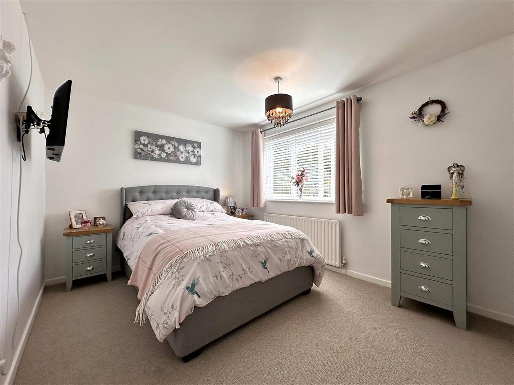 Master Bedroom 717