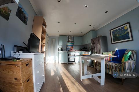 1 bedroom bungalow to rent - Ernest Road, Kingston Upon Thames, KT1