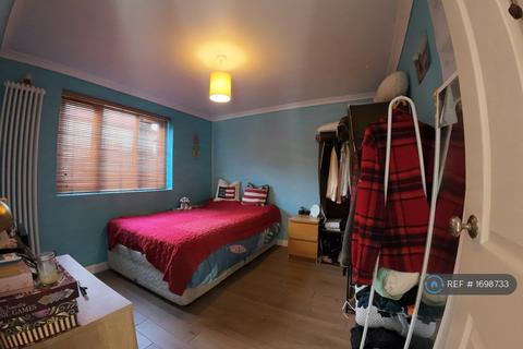 undefined, Ernest Road, Kingston Upon Thames, KT1