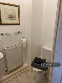 1 bedroom in a house share to rent, Earl Of Chester Drive, Camberley, GU16