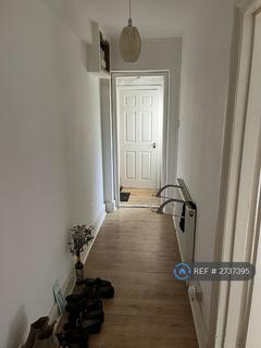 2 bedroom flat to rent, Loveridge Road, London, NW6