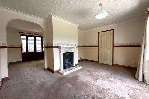 3 bedroom detached bungalow for sale, Alderann, Lincoln Road, Newark