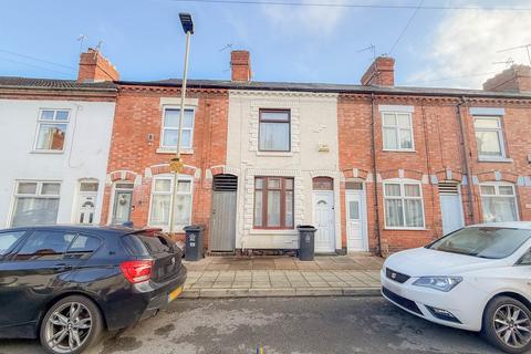 2 bedroom terraced house to rent, Denmark Road, Leicester