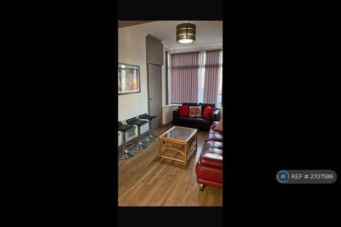 1 bedroom in a house share to rent, Littleton Road, Salford, M6