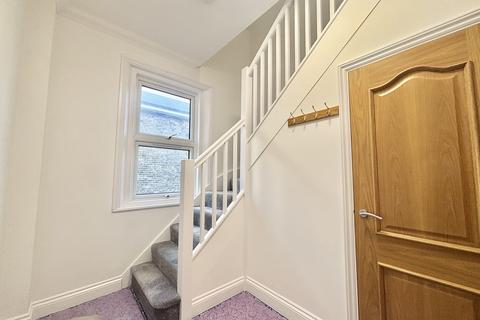 1 bedroom flat to rent, Birdhurst Rise, Croydon