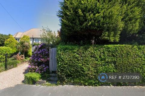 1 bedroom in a house share to rent, Clavering Walk, Cooden Bexhill, TN39