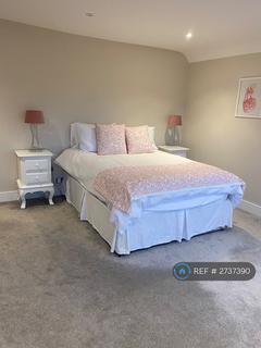 1 bedroom in a house share to rent, Clavering Walk, Cooden Bexhill, TN39