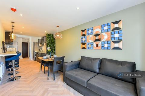 1 bedroom in a house share to rent, Woodcroft Road, Thornton Heath, CR7