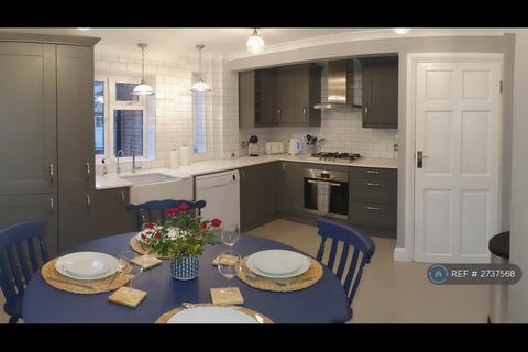 2 bedroom maisonette to rent, Thornbridge Road, Iver Heath, SL0