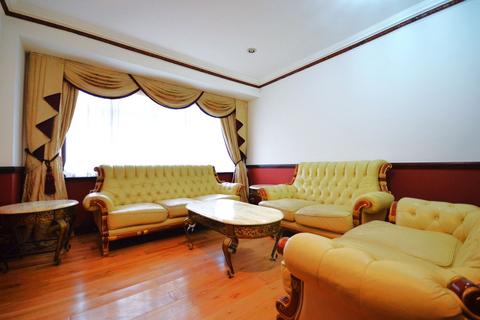 4 bedroom terraced house to rent, Empire Road, Perivale, UB6 7ES