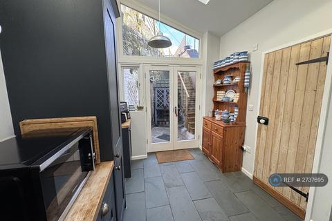 3 bedroom end of terrace house to rent, Church Street, Calstock, PL18