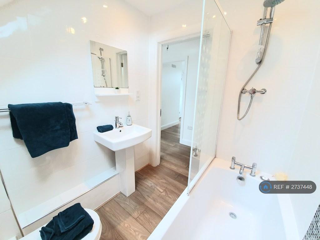 Modern Bathroom
