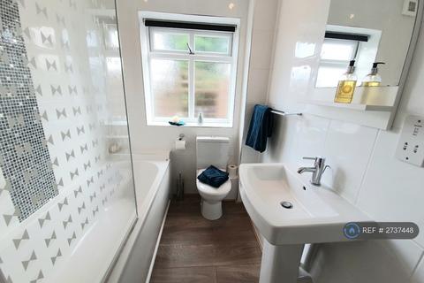 1 bedroom flat to rent, Chapel Court, Bromsgrove, B61