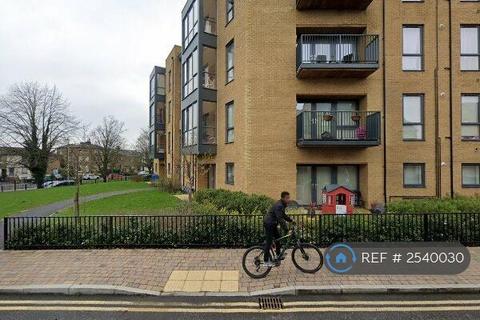 2 bedroom flat to rent, Spitfire House, Uxbridge, UB10